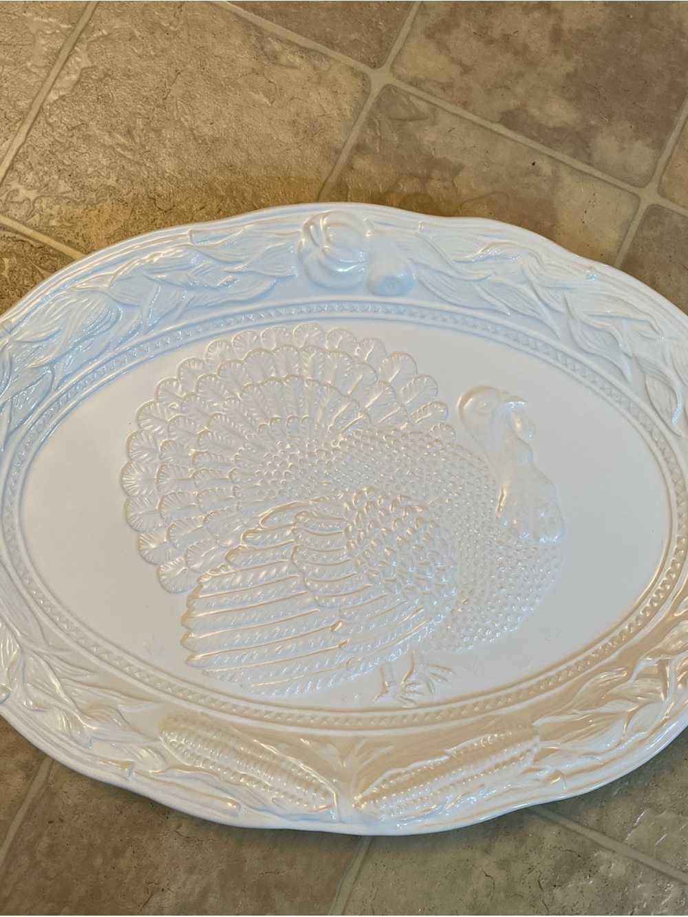Vint. A Santos Portugal 8102 Lg White Ceramic Turkey Embossed Platter 20”x14”